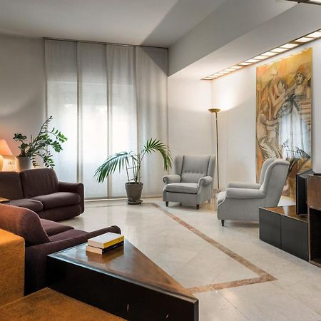 Апартаменты Flats4Rent Residenza Ai Tigli Верона Экстерьер фото